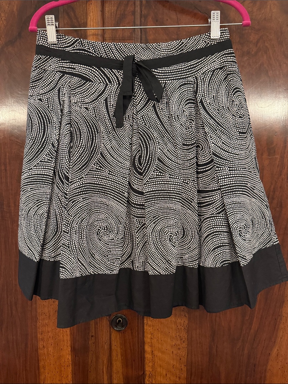 Wet Seal Black and White Swirl Skirt